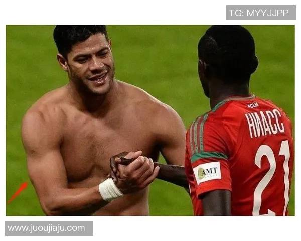 足球明星腹部训练秘笈助你塑造完美腹肌的有效方法与技巧